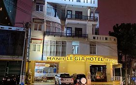 Mạnh Lê Gia Hotel